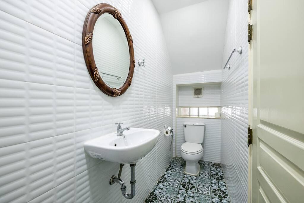 At Nana-5Bed, City Center, Nana Bts, Mbk, Central World, Siam Bangkok Buitenkant foto